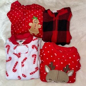 NWOT 3-6 months babygirl christmas pajamas 💚❤️ 5 INCLUDED